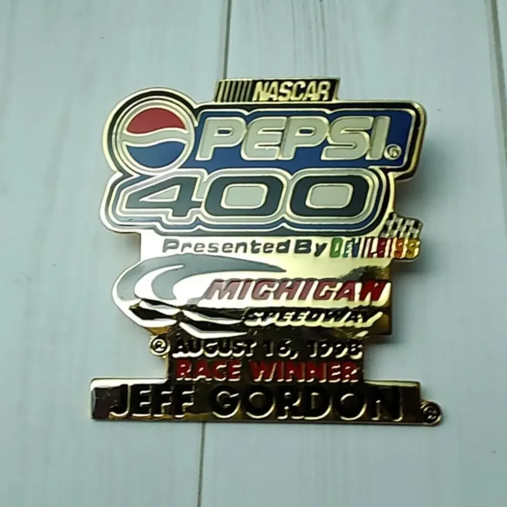 NASCAR Pepsi 400 Michigan Speedway 1998 Winner Jeff Gordon Pin